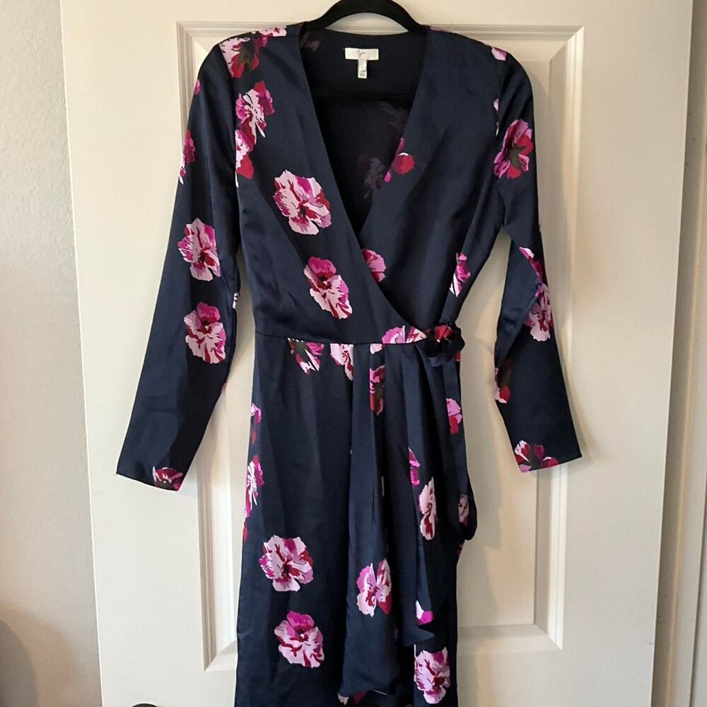 Joie Women's Navy and Pink Floral Silk Wrap Dress